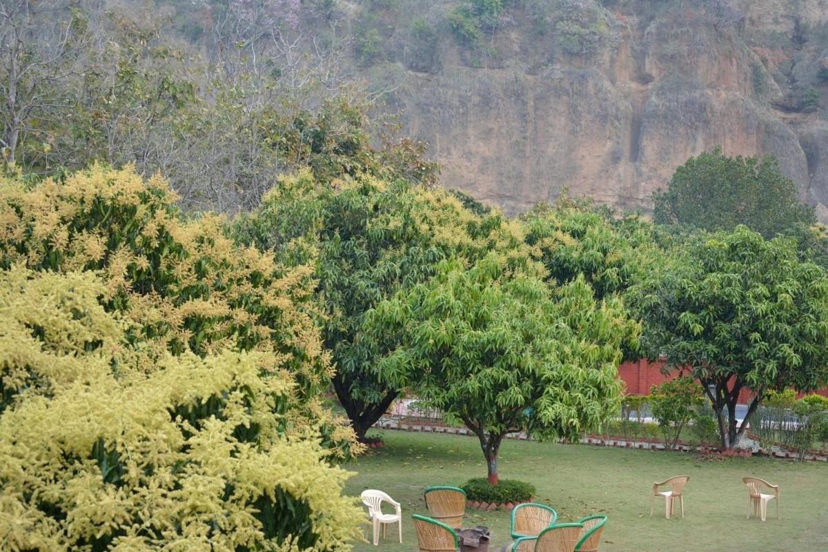 Jim Corbett Resort Ramnagar  Luaran gambar